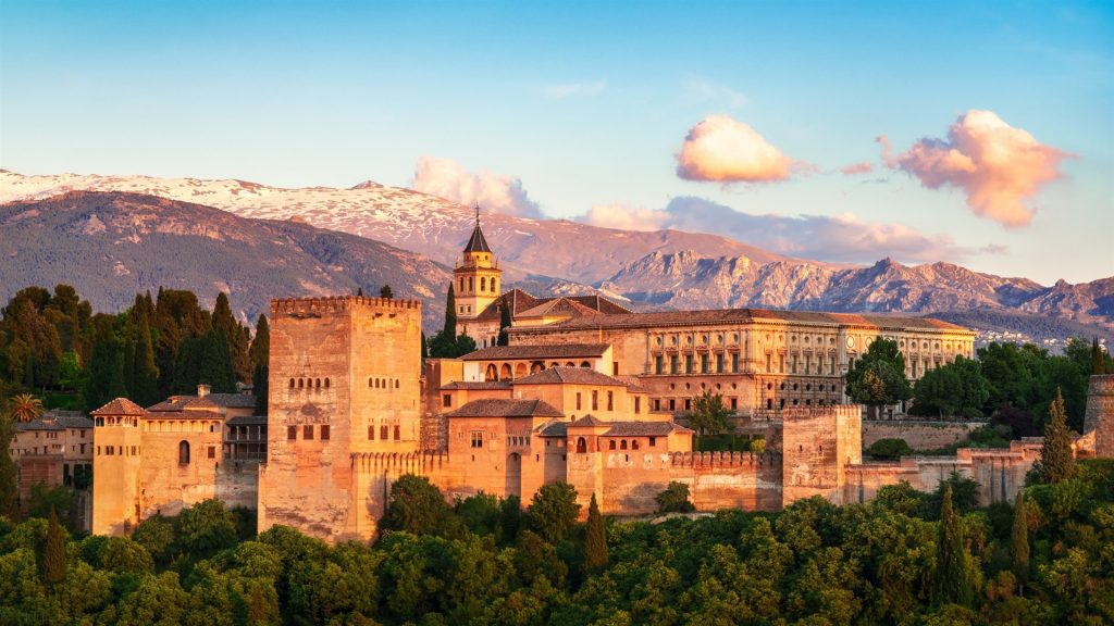 Alquiler de Grúas en Granada y Transportes en Granada